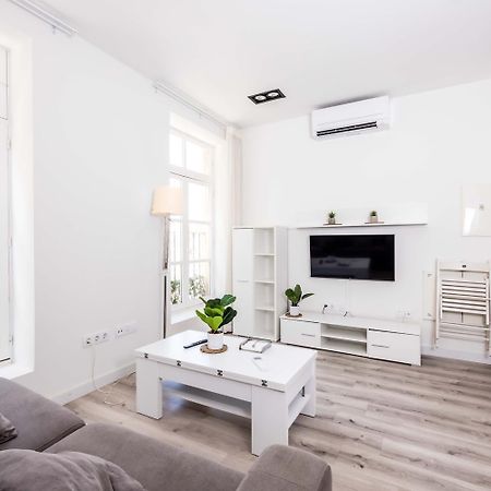 Apartamentos Turisticos Gran Via By Cartagenaspain Bagian luar foto
